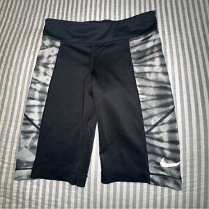 Nike Girls' Trophy Bike Shorts Tie-Dye Training (Black) Size Small